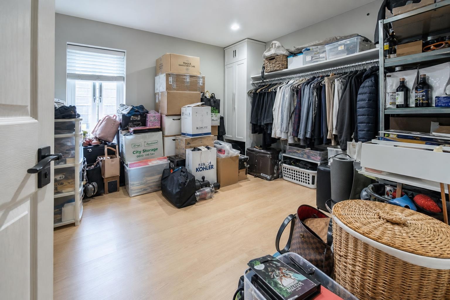 Storage / hallway — sample before